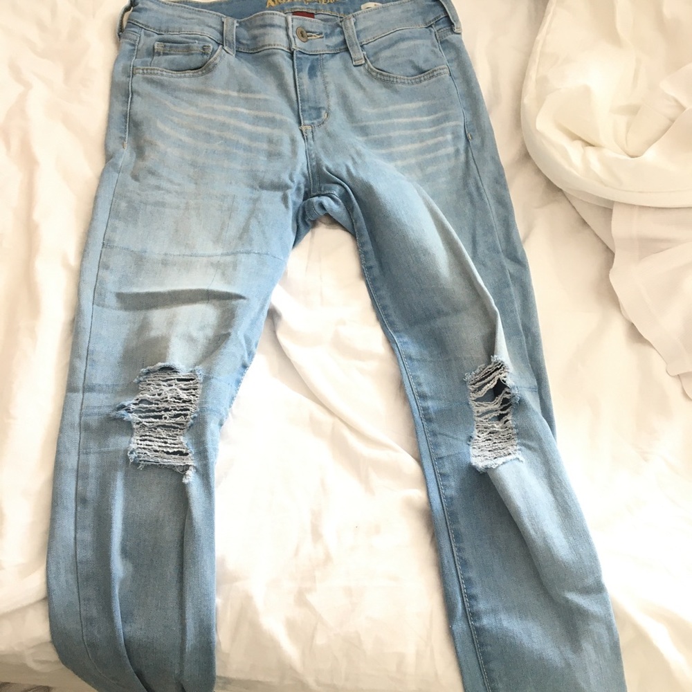 Arizona Distressed Light-wash Jean
